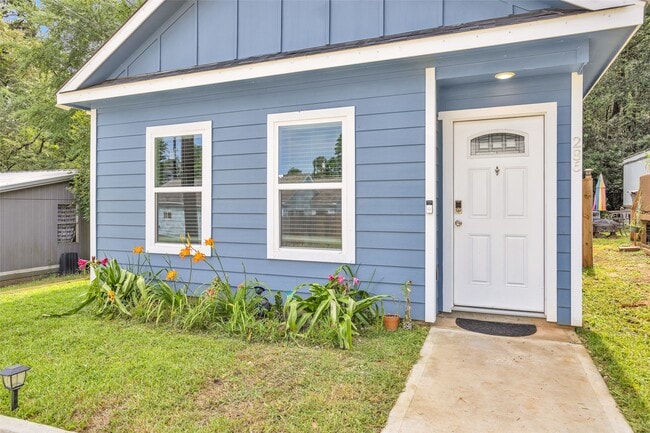 286 Westchase St in Montgomery, TX - Building Photo - Building Photo