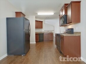 2417 Regatta Ln in Texas City, TX - Building Photo - Building Photo