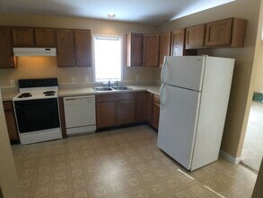 215 Teel St NE in Christiansburg, VA - Building Photo - Building Photo