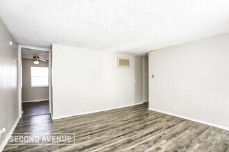 8426 E 36th Pl in Indianapolis, IN - Building Photo - Building Photo