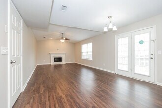 1501 Waxman Dr in La Vergne, TN - Building Photo - Building Photo