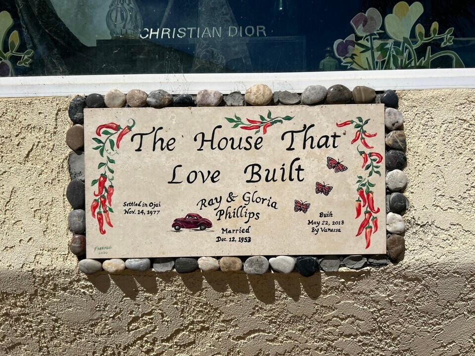 261 Cruzero St, Unit The House that Love Built in Ojai, CA - Building Photo