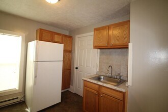 819 Douglas St NW in Grand Rapids, MI - Building Photo - Building Photo