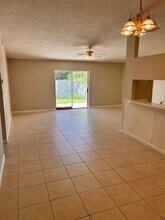 105 Edgewater Cir in Sanford, FL - Building Photo - Building Photo