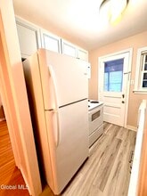 2224 Crescent Rd in Niskayuna, NY - Building Photo - Building Photo