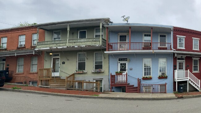 106 Pine St, Unit Apt 2 in Towanda, PA - Building Photo - Building Photo