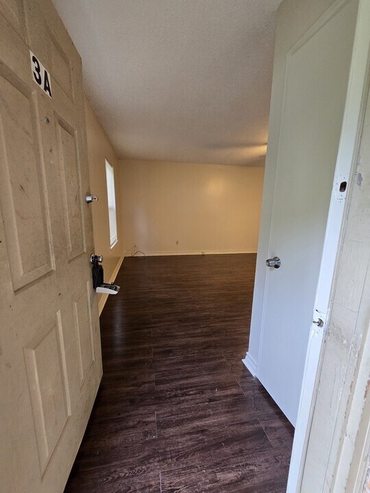 6898 County Rd 381 in Tyler, TX - Building Photo
