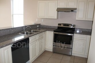 5317 Wickfield Dr in New Orleans, LA - Building Photo - Building Photo