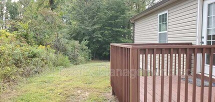 302 Joel Rd in Oliver Springs, TN - Building Photo - Building Photo