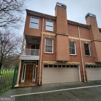 687 Bonaventure Ave NE in Atlanta, GA - Building Photo