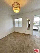 271 S Ventura Rd in Port Hueneme, CA - Building Photo - Building Photo