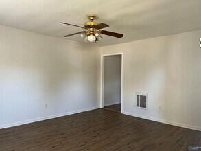1322 Oshaughnessy Ave NE in Huntsville, AL - Building Photo - Building Photo