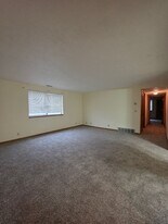 2665 N 93rd St in Omaha, NE - Building Photo