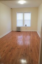211 Woodward St-Unit -Apt 12 in Jersey City, NJ - Building Photo - Building Photo