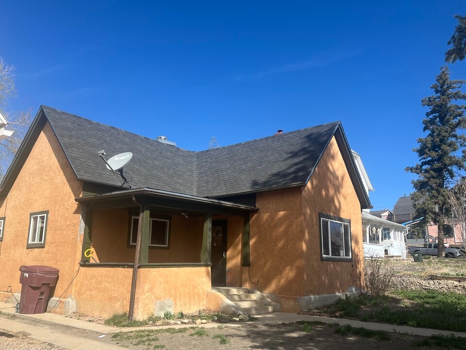 1013 Arizona Ave in Trinidad, CO - Building Photo