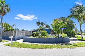 1032 W Jennings St in Lantana, FL - Building Photo - Building Photo