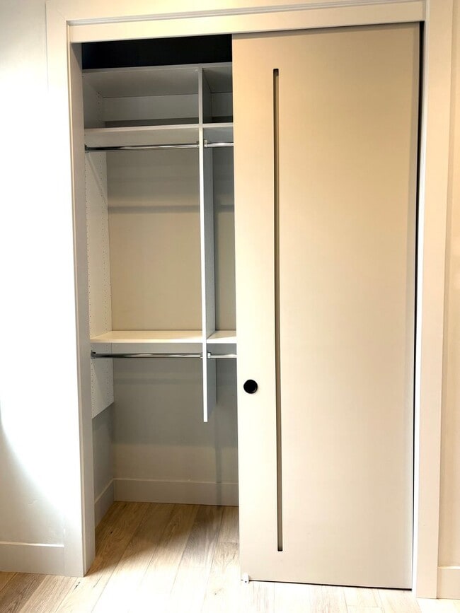 61583 SW Riverwalk Ln in Bend, OR - Building Photo - Building Photo