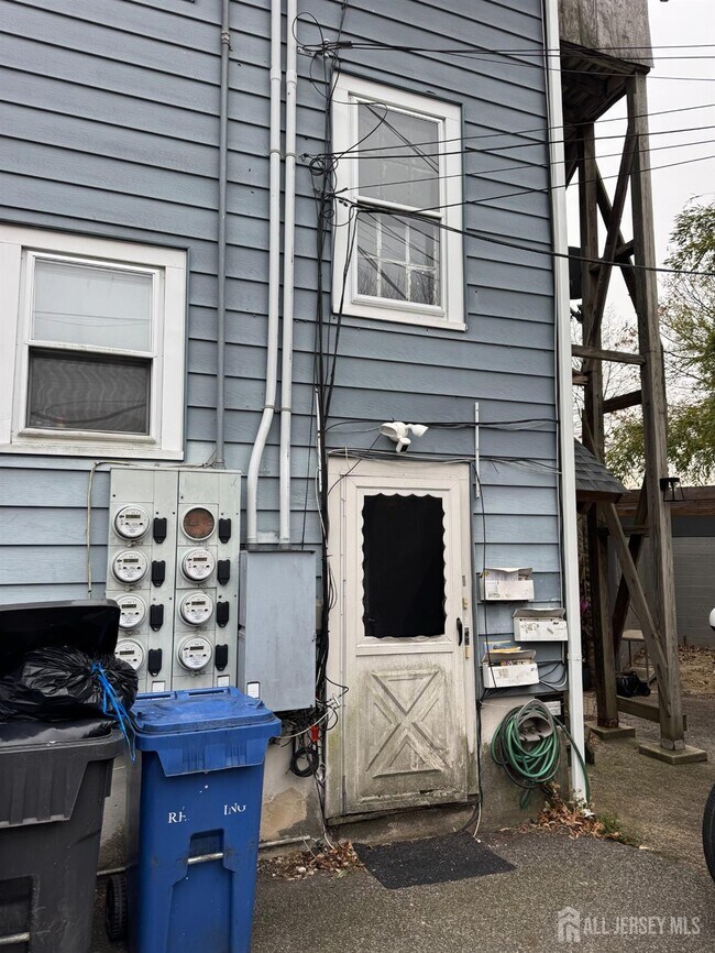 312 N 3rd Ave in Highland Park, NJ - Building Photo - Building Photo