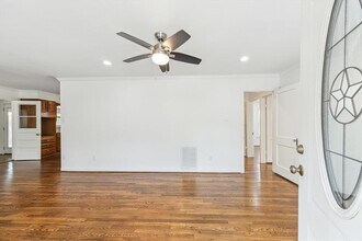 911 W 14th St in Houston, TX - Building Photo - Building Photo
