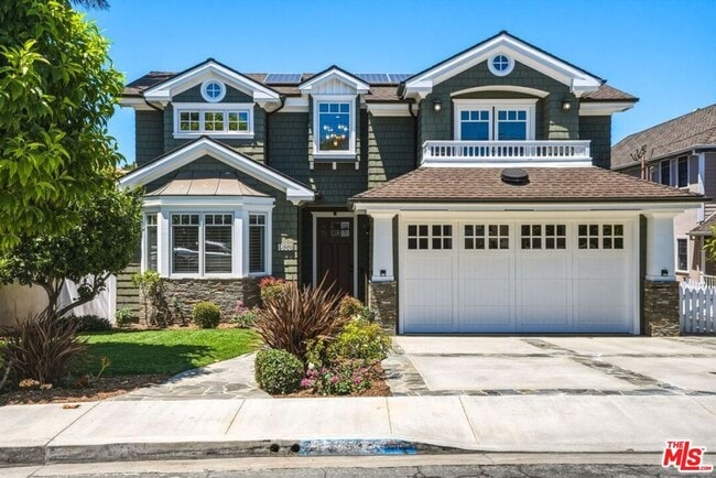 property at 1633 Voorhees Ave