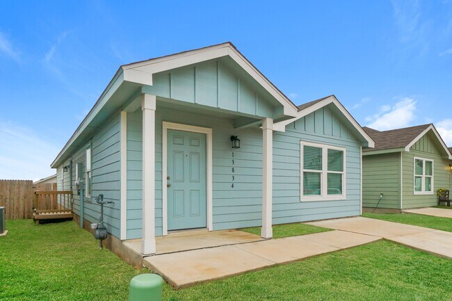 13834 Goat Cv in San Antonio, TX - Building Photo - Building Photo