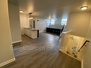 235 Locust St in Columbia, PA - Building Photo - Building Photo