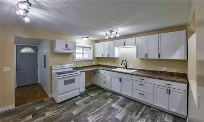 property at 622 Erie Ave