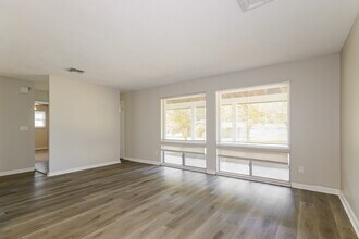 3160 Hargrove Ln in Florissant, MO - Building Photo - Building Photo