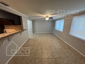 5631 Canosa Dr in Holiday, FL - Foto de edificio - Building Photo