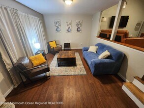 26 Lincroft Ave in Old Bridge, NJ - Building Photo - Building Photo