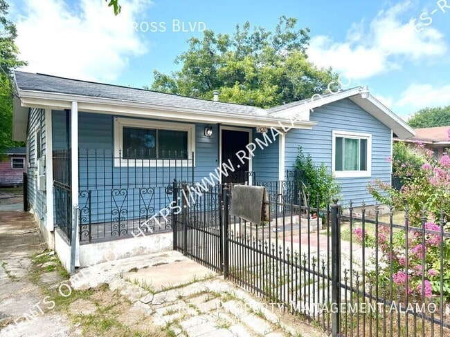 property at 1820 W Southcross Blvd