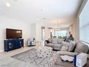 16701 Seasons Coast Dr in Bonita Springs, FL - Building Photo - Building Photo
