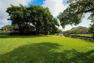 1103 Sussex Dr in North Lauderdale, FL - Building Photo - Building Photo