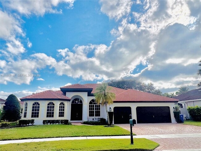 property at 18520 SW 39th St