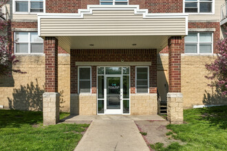 Heritage Bluff Apartments LLC in Faribault, MN - Foto de edificio - Building Photo