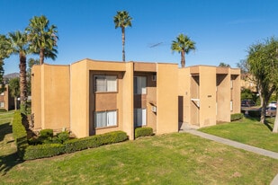 Springbrook Park Apartments in Riverside, CA - Building Photo