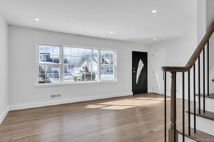 11 Barbara Dr in South Farmingdale, NY - Building Photo