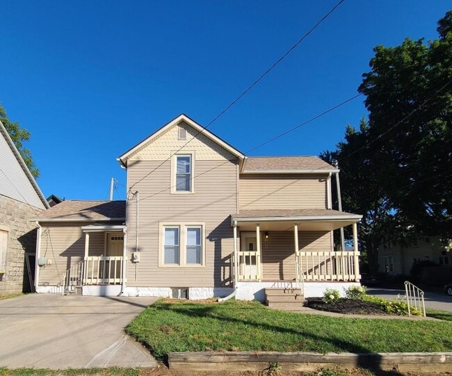 1021 Dearborn St in Fort Wayne, IN - Building Photo - Building Photo