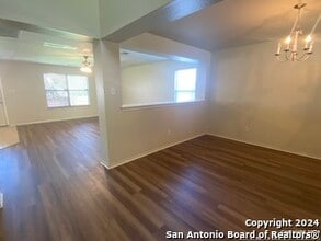 125 Rattlesnake Way in Cibolo, TX - Building Photo - Building Photo