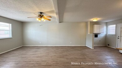 2302 W 16th St in Plainview, TX - Building Photo - Building Photo