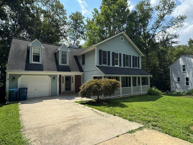 7800 Roundabout Way in Springfield, VA - Building Photo - Building Photo
