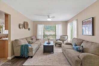 6776 W Tonto Dr in Glendale, AZ - Building Photo - Building Photo
