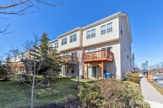 1302 Hights Farm Rd N in Monroe Township, NJ - Building Photo - Building Photo