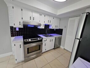 2118 NW 59th Terrace in Lauderhill, FL - Building Photo - Building Photo