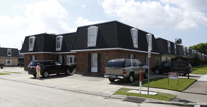 2800 Kingman St in Metairie, LA - Building Photo - Building Photo