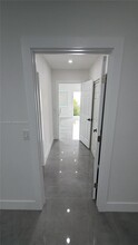 935 Jefferson Ave in Miami Beach, FL - Building Photo - Building Photo