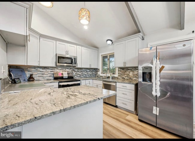 1011 Duvall Hwy in Pasadena, MD - Building Photo - Building Photo