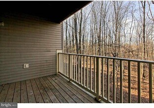 111 Timberbrook Ln, Unit 103 in Gaithersburg, MD - Building Photo - Building Photo