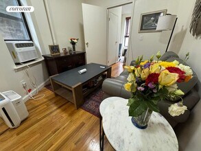 309 W 47th St in New York, NY - Building Photo - Building Photo
