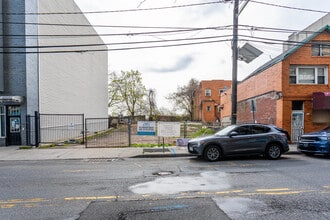 Singh Tower in Jersey City, NJ - Building Photo - Building Photo